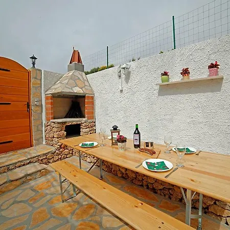 Fanika Apartment Bol
